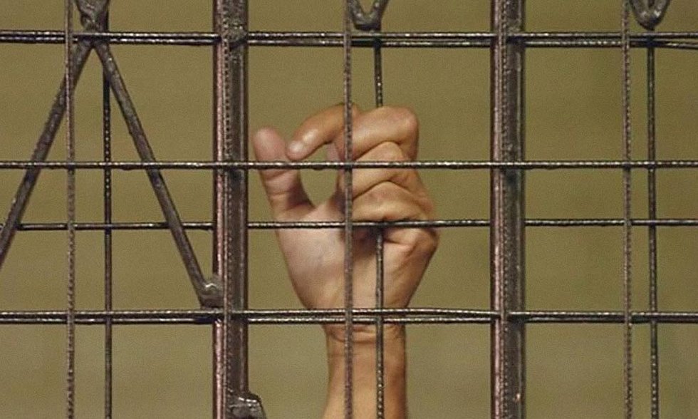 Monitor del Uso de la Fuerza Letal en Venezuela (@muflven) on Twitter photo Ante el ruido sobre el TdA, criminalización de la migración venezolana, dobles raseros y la aplicación de una “Ley de Enemigos Extranjeros” del siglo XVIII, recomendamos este artículo de <a href="/Keymer_Avila/">Keymer Ávila</a> que se mantiene vigente: “El extranjero como pharmakos” muflven.org/el-extranjero-… Ante el ruido sobre el TdA, criminalización de la migración venezolana, dobles raseros y la aplicación de una “Ley de Enemigos Extranjeros” del siglo XVIII, recomendamos este artículo de <a href="/Keymer_Avila/">Keymer Ávila</a> que se mantiene vigente: “El extranjero como pharmakos” muflven.org/el-extranjero-…