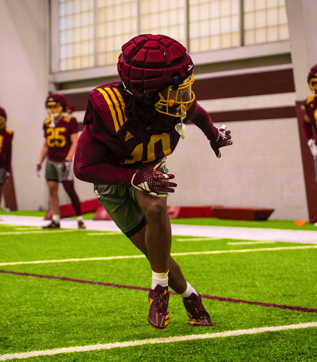 Christian D. Dukes (@coachdukes_) on Twitter photo COLDEST | IN | AMERICA
<a href="/kalencarroll3/">Kalen Carroll</a>
Crossover Run Mechanics
Front shoulder low ☑️
Urgent chin tuck ☑️
Violent knee drive ☑️
Elbow connected to hip☑️
Laser eyes on target☑️
Hug the line☑️
Day 2 of Spring Ball complete. Back to work tomorrow! COLDEST | IN | AMERICA
<a href="/kalencarroll3/">Kalen Carroll</a>
Crossover Run Mechanics
Front shoulder low ☑️
Urgent chin tuck ☑️
Violent knee drive ☑️
Elbow connected to hip☑️
Laser eyes on target☑️
Hug the line☑️
Day 2 of Spring Ball complete. Back to work tomorrow!