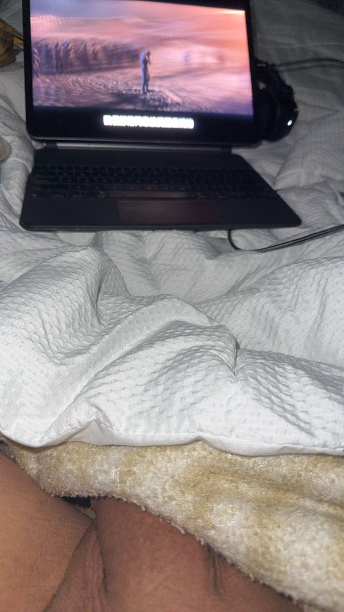 coldbrewppapi's tweet image. Who’s down to cuddle 👉👈
(Open for a surprise)