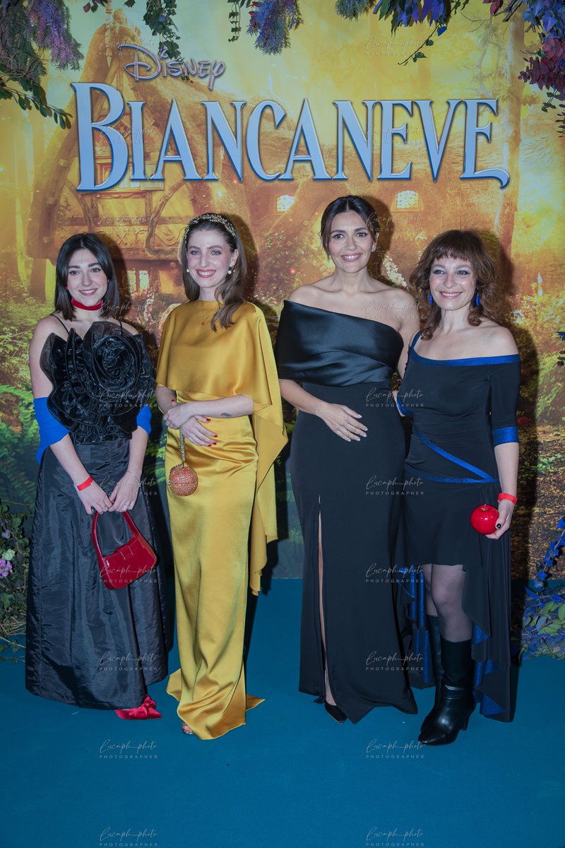 LucaphPhoto's tweet image. Premier #Biancaneve - Cinema Colosseo , Milano - 19  marzo 2025
.
.
Milano 20/03/2025
.
.
#photocall  #premier #milano #serenarossi #eleonorasegaluscio #disneyita #photojurnalism #reportage #marzo #film #cinema #entrainement #fotografomilano
