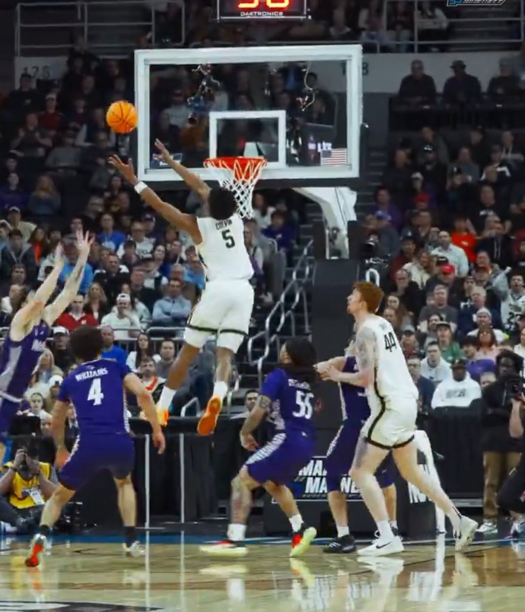 he dunked this…………………….