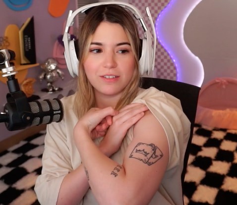 Effy ¹¹¹ tweet media