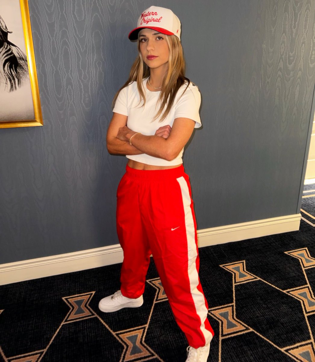 laurencowling's tweet photo. 🍒 https://t.co/cKnS3pper5