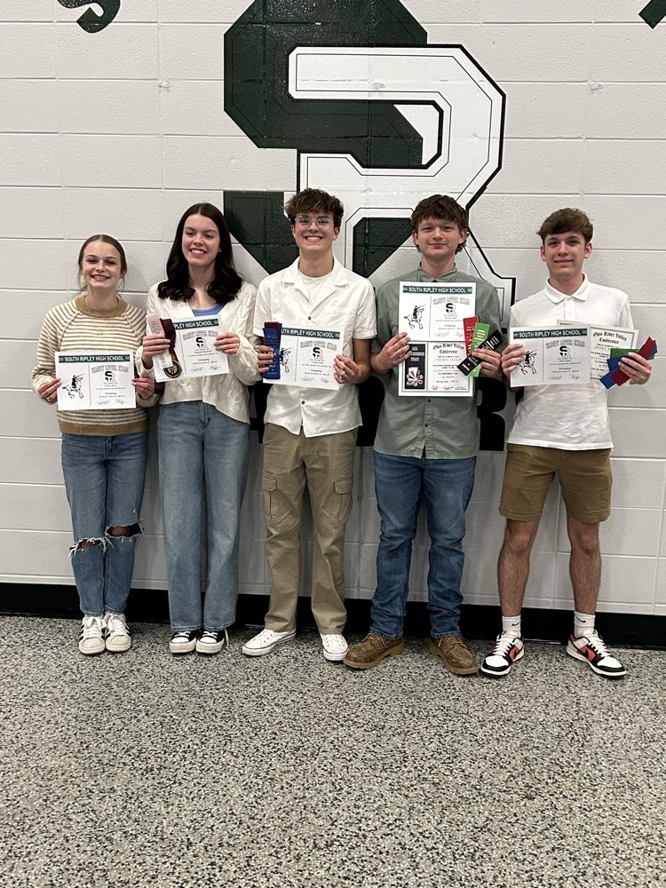 Congratulations to all of our swimmers for the JH and HS teams! We all came together to celebrate all of their accomplishments this season. Raider Nation is very proud of all our athletes and coaches! Go Big Green!