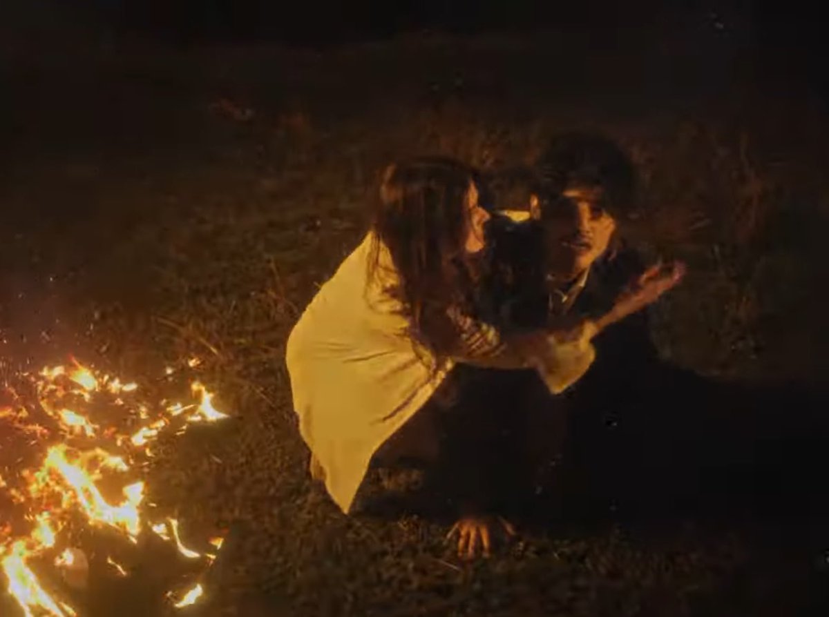 stylesencia's tweet image. "te invité a mi jardín y lo dejaste en llamas" - HUMBE 
1960 OUT NOW