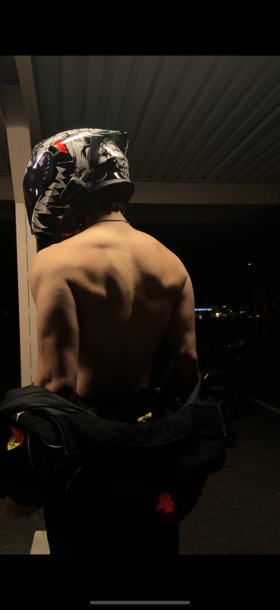 I want your nails in my back