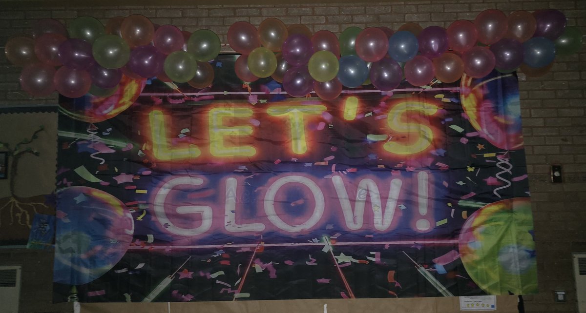 Our first Parent Council 'Glow Up' disco was a resounding success! Thank you to all involved ✨️🪅 #community #parentalengagement