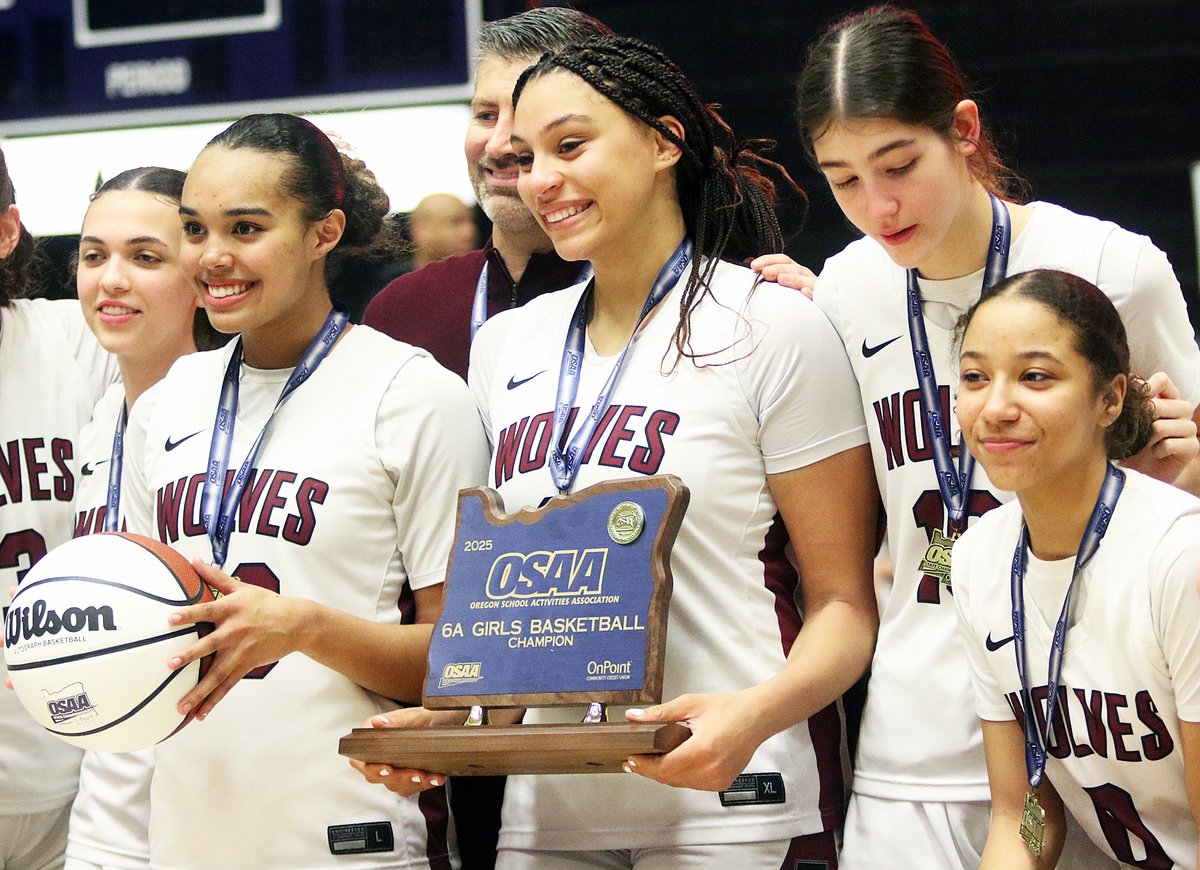 Jordyn Smith, the only senior on the court for the Tualatin High School girls basketball team -- and a rebounding machine -- gets to go out on top as she helps the Timberwolves claim their first-ever state championship. Read about the standout post here ⬇️