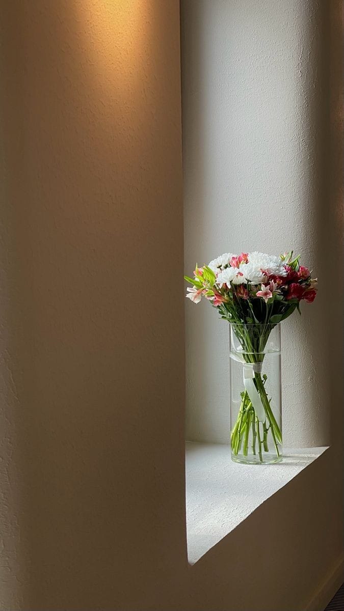 السلام علیکم ورحمۃ اللہ وبرکاتہ

*زندگی آزمائشوں کا سمندر ھے کسی سے لے کر آزمایا جاتا ھے تو کسی کو بے تحاشہ دے کر آزمایا جاتا ھے*۔ 
*بس کہیں صبر ھے تو کہیں شکر کی آزمائش ھے*. 
*الله تعالی سے التجا ہے ہمیشه آپ کو، اور ھم کو،  اطمینانِ قلب، رزقِ حلال اور صحت عطا فرمائے آمین ☘️