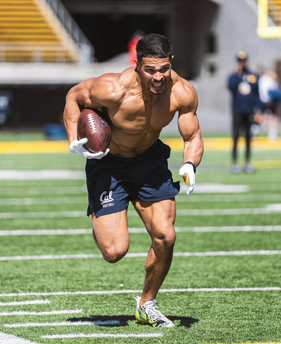 Graham_SFN's tweet photo. Teddye Buchanan needs to be a Niner

📸 @CalFootball https://t.co/sDmEGuMgaP