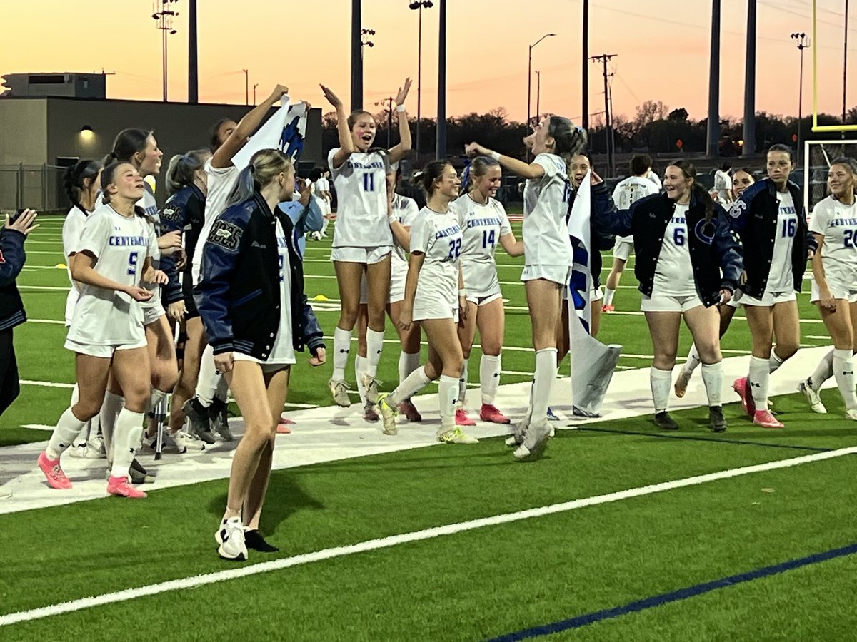 Great overtime win 🥇💪💙<a href="/CHSLadySpartans/">Lady Spartan Soccer</a> #SpartanTough #LFG  
<a href="/BurlesonSports/">Burleson ISD Athletics</a>