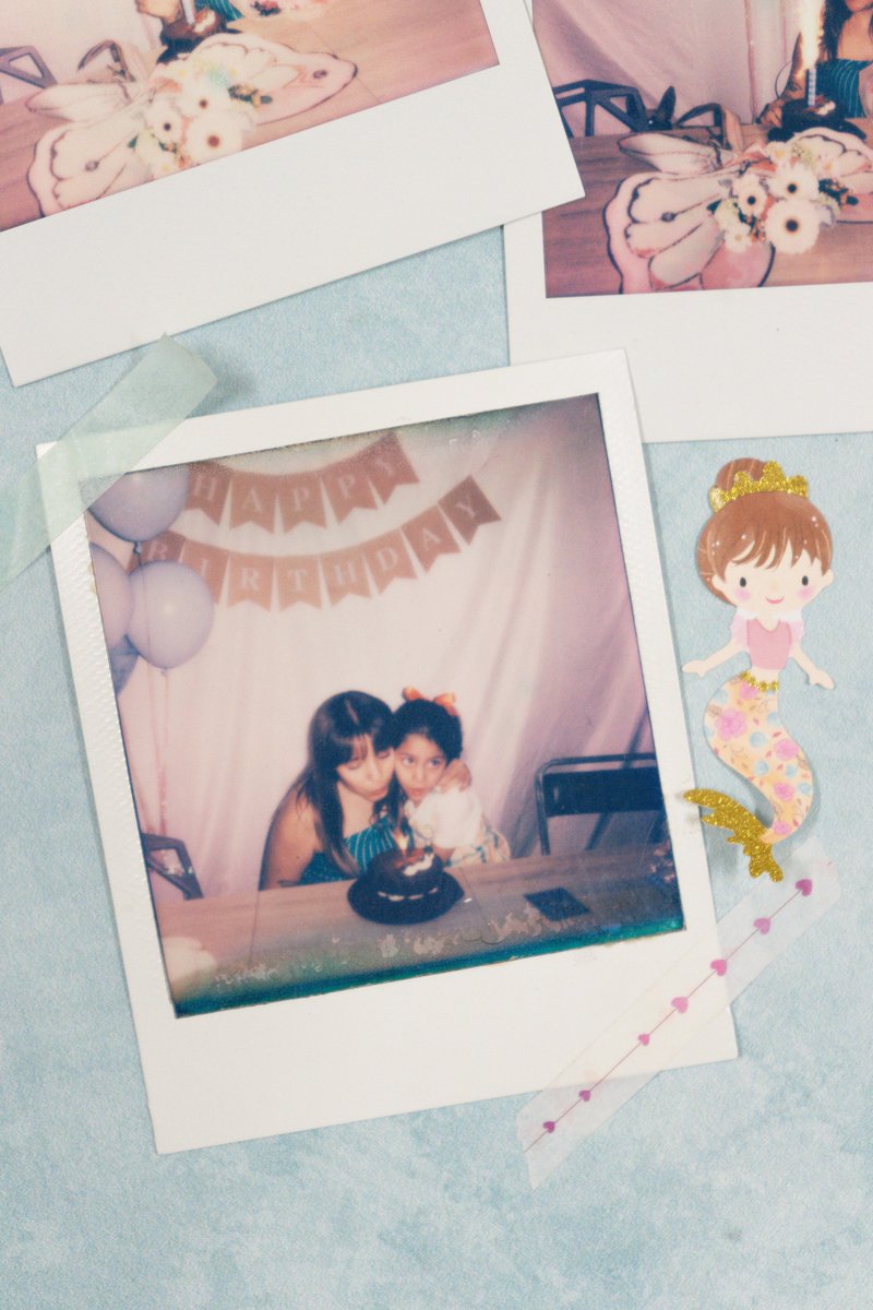 acabo de escuchar una predica que decía: “hay regalos del cielo que quizás vienen envueltos en un papel que no te parece grato y se requiere de fé para abrirlos, hay estrellas que no pueden verse y disfrutarse a menos de que sea de noche en la vida” 🥹
*llora