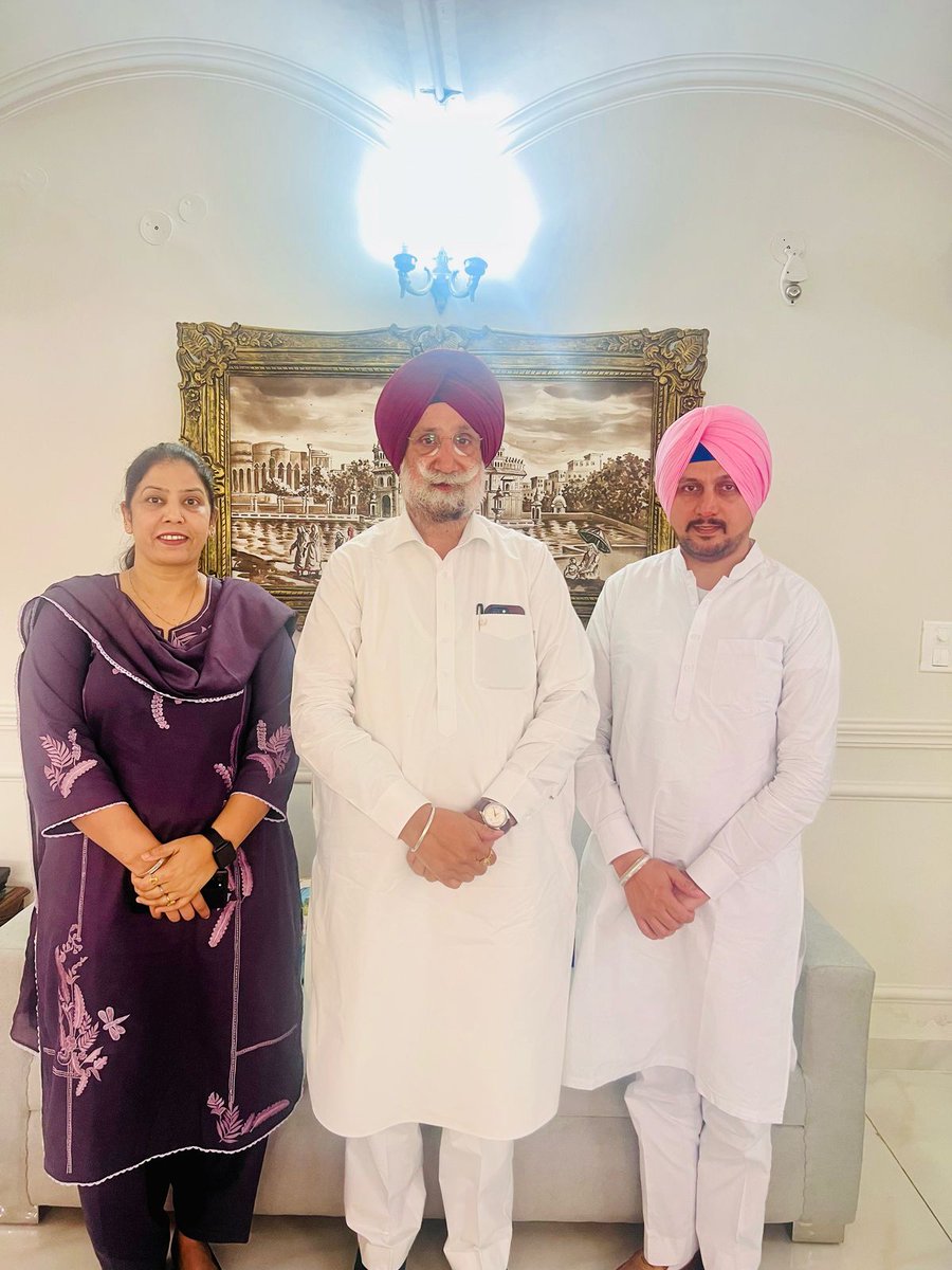 Pritpal Kaur Badla INC (@badlakaur) on Twitter photo Met our highly respected leader S. <a href="/Sukhjinder_INC/">Sukhjinder Singh Randhawa</a> Ji(Member of Parliament Gurdaspur), who always supported us in good and bad times at his Delhi residence. Met our highly respected leader S. <a href="/Sukhjinder_INC/">Sukhjinder Singh Randhawa</a> Ji(Member of Parliament Gurdaspur), who always supported us in good and bad times at his Delhi residence.