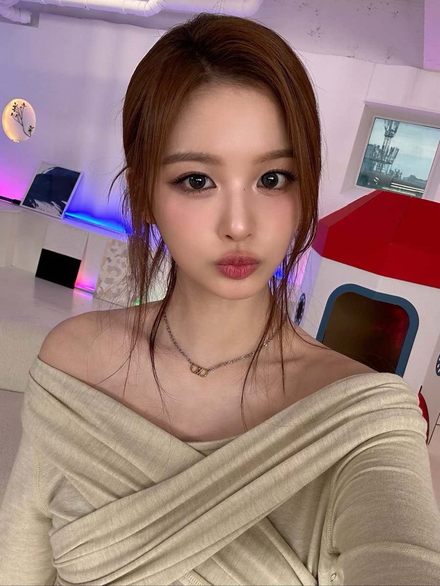 SULLYOON (설윤아) 🩷 (@NMIXX_SULLYUN) / Posts / X