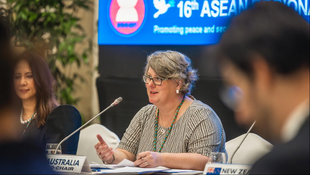 AusArmsControl's tweet image. 🇦🇺 has a proud history of advocating for non-proliferation & disarmament and we’re continuing this important work with @ASEAN.
Together with 🇵🇭 and 🇳🇿 Australia co-chaired the #16th ASEAN Regional Forum Inter-Sessional Meeting on Non-Proliferation and Disarmament in Manila