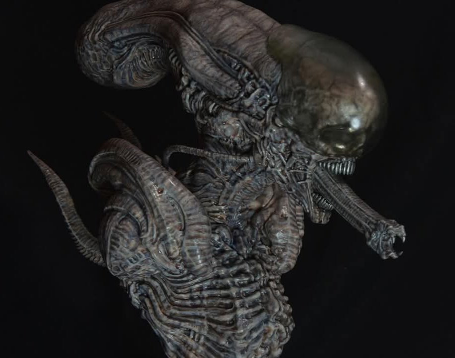 Painted by Jim Lawrence (ig.) This paintwork won 1st place in the Fantasy Category at the Atlantacon 2025 IPMS Model Show.
more pics in this link. 😃 🔥🔥🔥
instagram.com/jimlawrence955…

#conceptartwork #art #sculpture #fantasy #creatures #3dsculpt #3dsculpting  #alien #apikitt