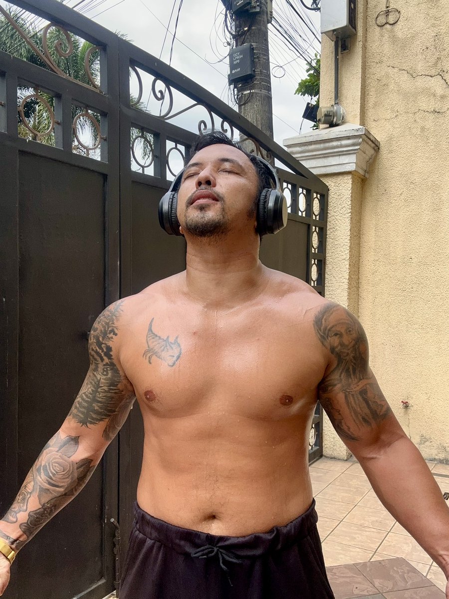 RAW , unfiltered , authentic 

This grind? 
It’s for an audience of ONE.

Expectations — yours, theirs, even mine —
are anchors.

Time to cut the ropes.