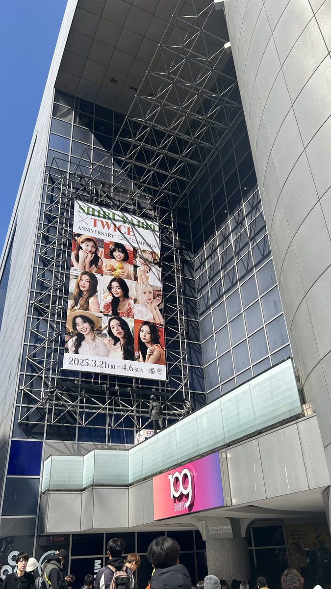 minaonce_ri's tweet photo. TWICE POPUP in SHIBUYA❣️

TWICEたくさん~グッズかわいい😭 https://t.co/olOkL4ByxI