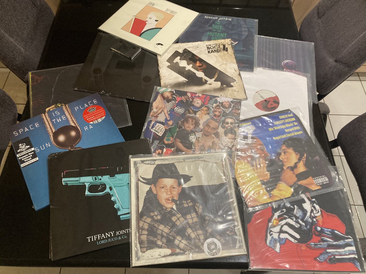 theeunseenghost's tweet image. Updated: What’s leftover of the vinyl I’m selling. Added a few more records I wasn’t considering selling. All prices are negotiable.