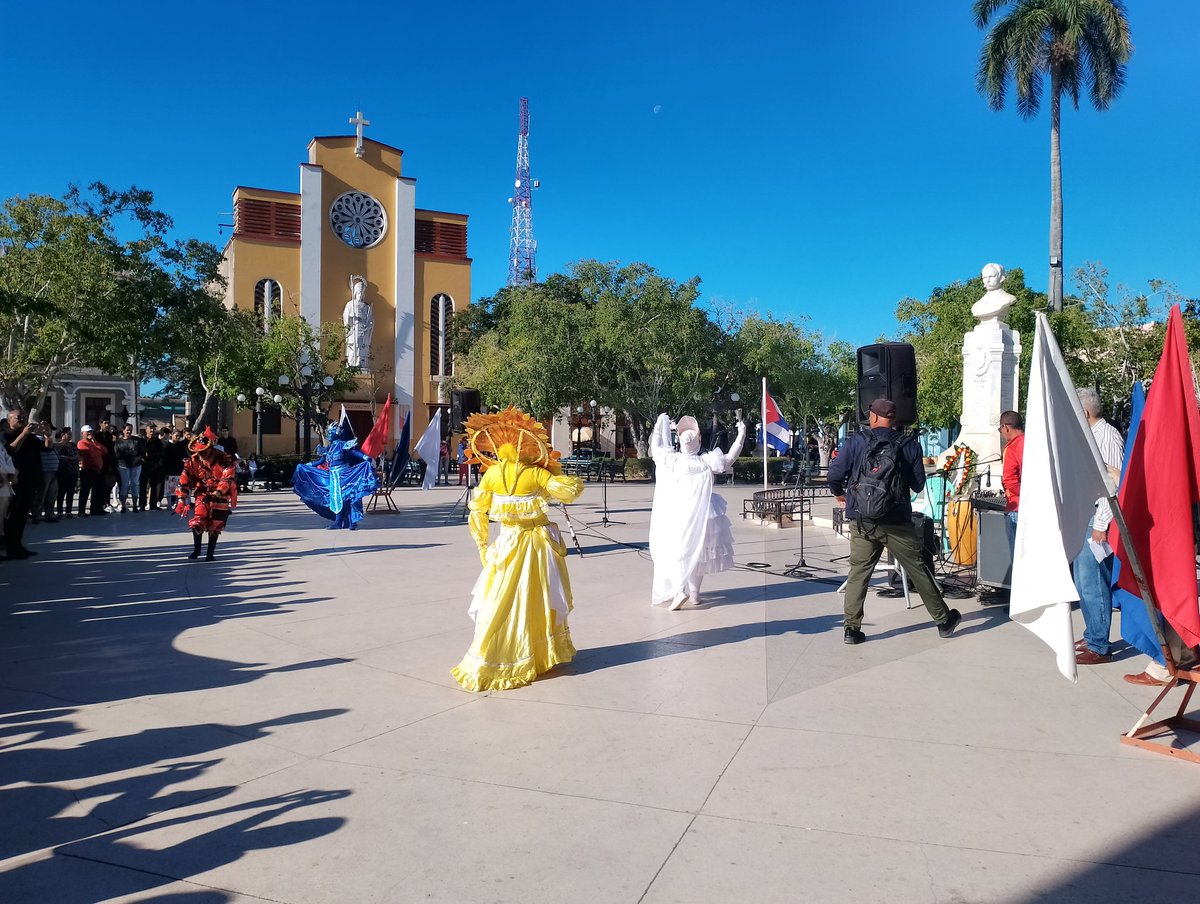 YaniselSanchez4's tweet image. Inicio hoy en #CiegodeAvila la semana de la cultura🎉, dedicada en esta ocasión a la MSc. Mayda Pérez García y  al Archivo Histórico Provincial🎉
#CubaEsCultura 
#LatirAvileño