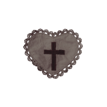 sanctdevotis's tweet photo. (...)  𝐭he nomad will know no 𝐏𝐄𝐀𝐂𝐄, will not find respite in his sleep for all that he's done. he wanders in eternity only with a bible and a cross. https://t.co/xSCeDwG9NY