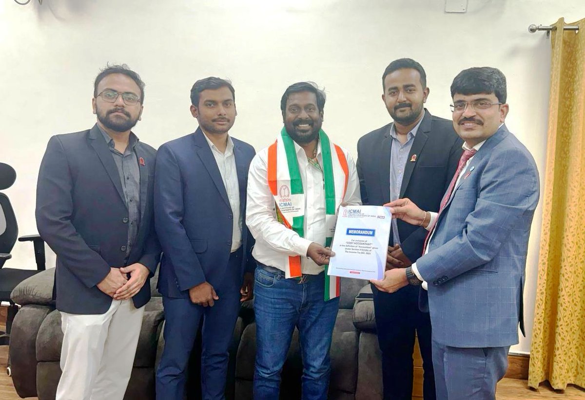 ICMAICMA's tweet image. CMA Rajendra Bhati, Chairman, Direct Taxation Committee, ICMAI called on Shri Vijayakumar Alias Vijay Vasanth, Hon&apos;ble MP on 20.03.2025 and discussed the matters related to CMA profession &amp;amp; Income Tax Bill, 2025.