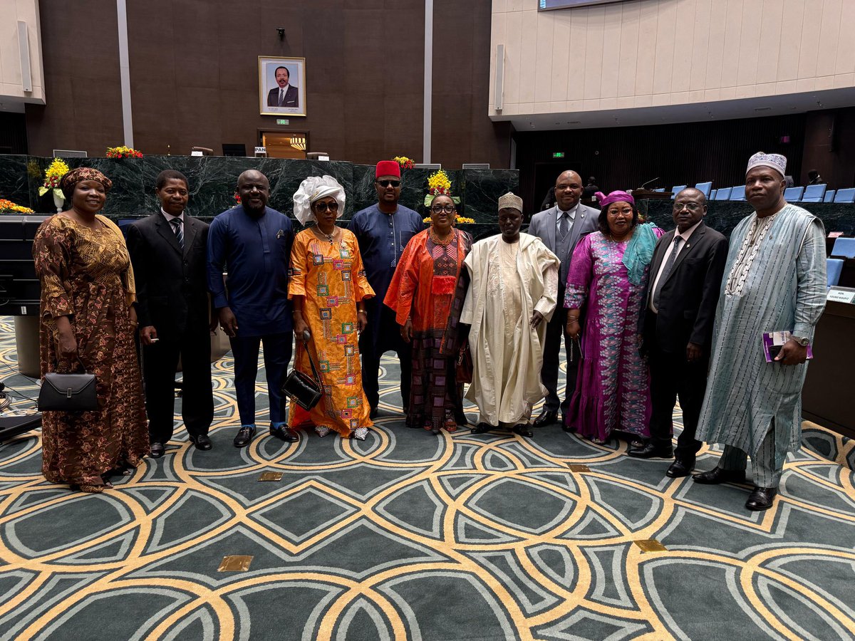 Had an amazing session setting up Committees at the National assembly. 

As a jurist, I was selected as a member of the Committee on constitutional laws, human rights, Freedoms, justice, legislation, standing orders and administration.

Honorable Ngala Gerard Esq.

 #NgalaGerard