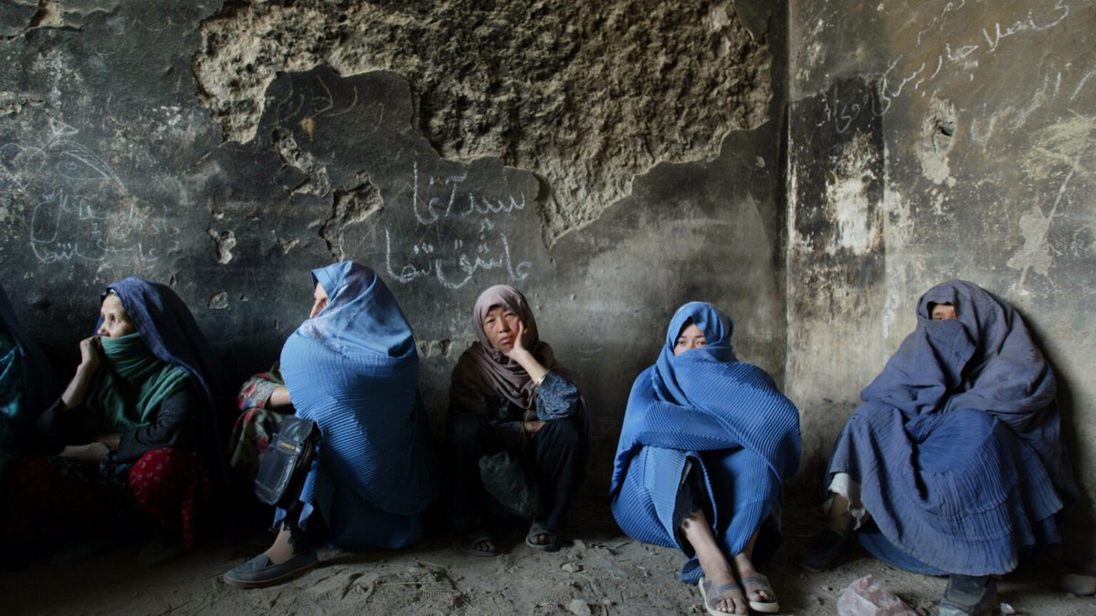 Dün yayınlanan Dünya Mutluluk Raporu'na göre Finlandiya üst üste sekizinci kez dünyanın en mutlu ülkesi seçildi. Hollanda, geçen yıla göre bir sıra yükselerek beşinci sırada yer aldı.💃Dünyanın en mutsuz ülkesi ise listenin en altında Afganistan yer alıyor.
🇳🇱9°🌞🙋‍♀️☕️🌷