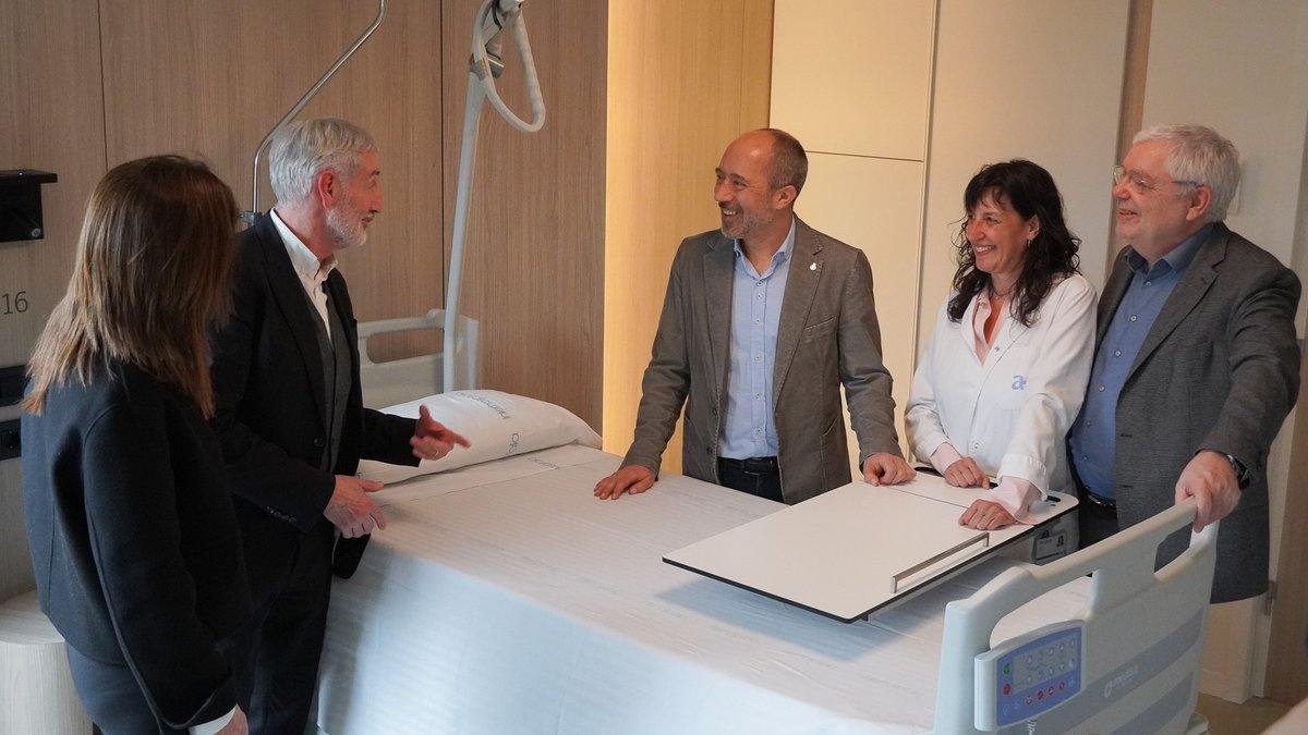 Manresadiari (@manresadiari) on Twitter photo Inauguració nova planta d'hospitalització Clínica Sant Josep
<a href="/CSJ_Manresa/">Clínica Sant Josep</a>
manresadiari.cat/noticies/detai… Inauguració nova planta d'hospitalització Clínica Sant Josep
<a href="/CSJ_Manresa/">Clínica Sant Josep</a>
manresadiari.cat/noticies/detai…