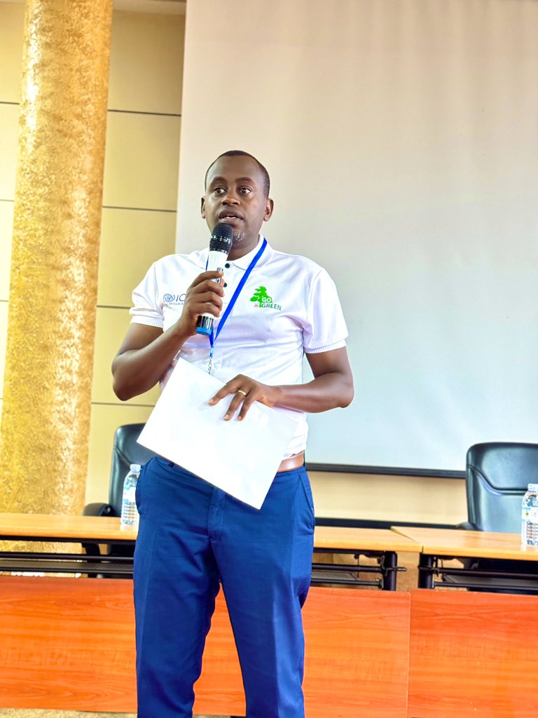 Linda Evelyn Namulindwa (@lindaevelyn_n) on Twitter photo We kicked off the National Youth Debate with opening remarks from Mr. <a href="/EdwinMuhumuzaB/">Edwin Muhumuza</a> , Chairperson of the Youth Subcommittee for
#UWEWK25
He began by recognizing winners from different sub-regions & reminded us that these debates are meant to generate ideas that will shape our We kicked off the National Youth Debate with opening remarks from Mr. <a href="/EdwinMuhumuzaB/">Edwin Muhumuza</a> , Chairperson of the Youth Subcommittee for
#UWEWK25
He began by recognizing winners from different sub-regions & reminded us that these debates are meant to generate ideas that will shape our
