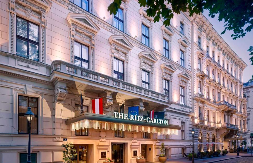 Big hotel deal in Vienna!
blog.consorto.com/middle-eastern…
Eagle Hills 🇦🇪 has acquired The Ritz-Carlton Vienna for €110M, adding to its growing European portfolio after its €200M Croatian deal. Vienna's Park Hyatt is also up for grabs for €350M. Is this the next big hospitality wave?