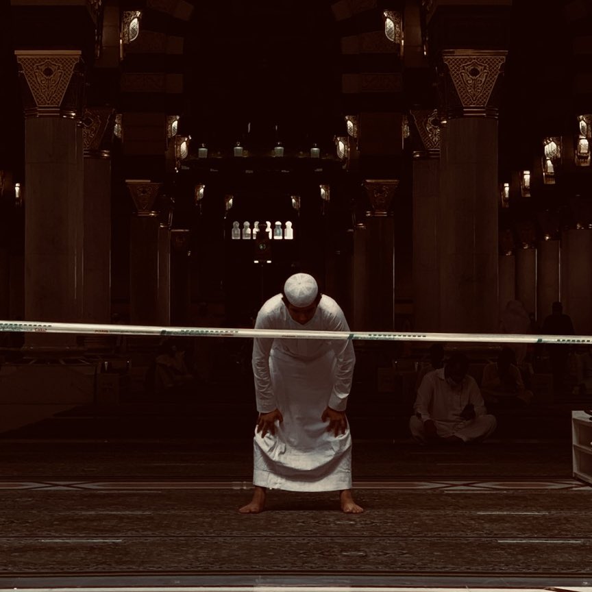 vD7om's tweet photo. اللَهُمَّ صلِّ وسَلِم وبَارِك على سيدنا محمد ﷺ https://t.co/pv2ytfMkMn
