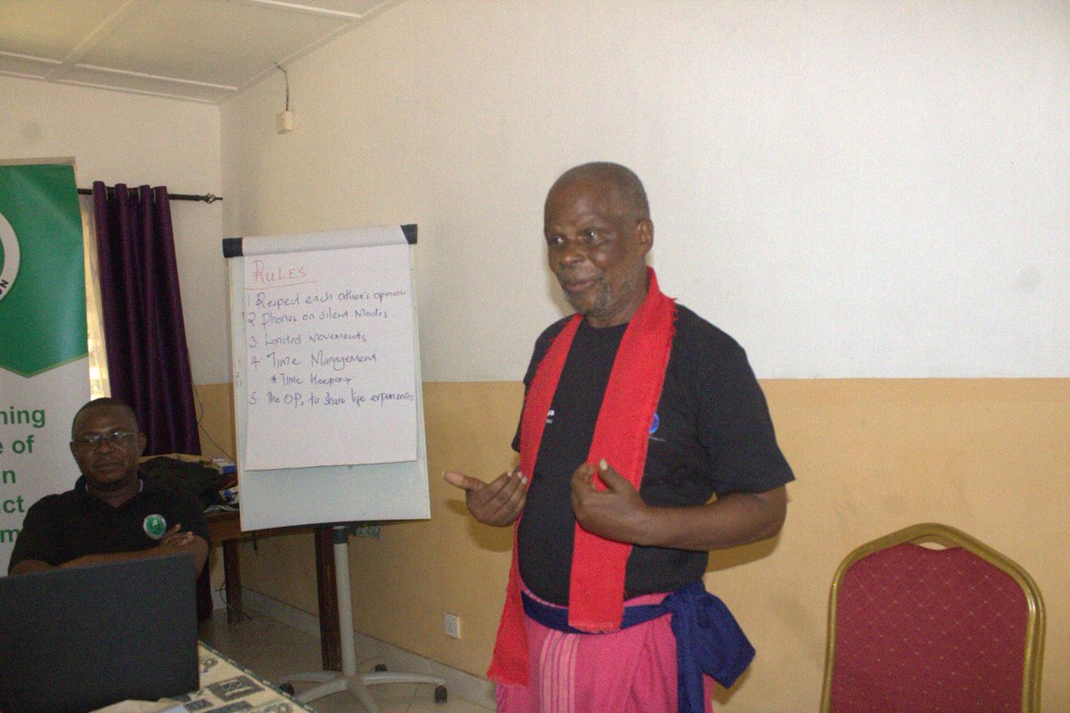 HakiYetuOrg's tweet photo. Advancing Age Equality & Justice! 🏛️✨
Haki Yetu, HelpAge & Madica train on legal empowerment & AJS in conflict resolution for older persons. Promoting justice & inclusion! 💪👵👴 #AgeEquality #AJS #LegalEmpowerment https://t.co/gHViQSM5HH