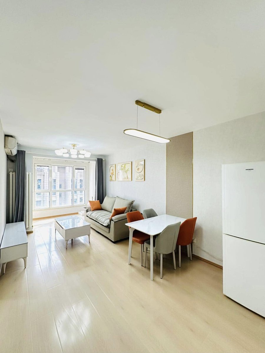 rentiStay's tweet photo. ✅7500 yuan 
📍Beijing Chaoyang 
✅2 Bedrooms
✅ 1 Bathroom
✅1 Living Room
✅1 Kitchen
✅Modern Design
✅Fully furnished
✅Feel free to message us if looking for housing in Beijing/Shanghai/Shenzhen or other cities
🌐Contact us for more details: https://t.co/EGsC3AKA4C https://t.co/SPFCMTLwX8