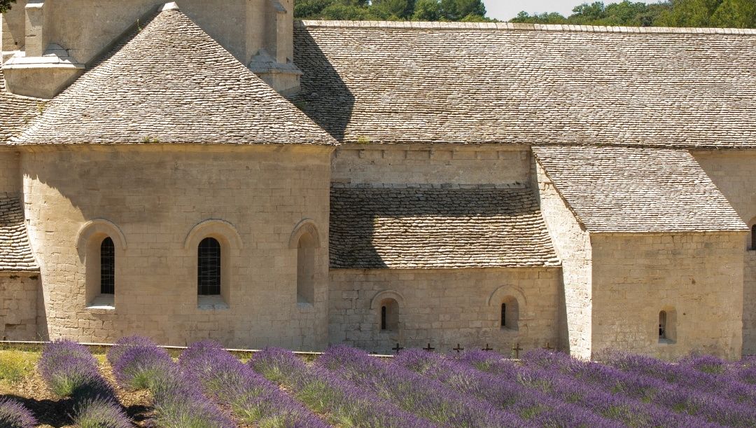 Coquillade Provence tweet media