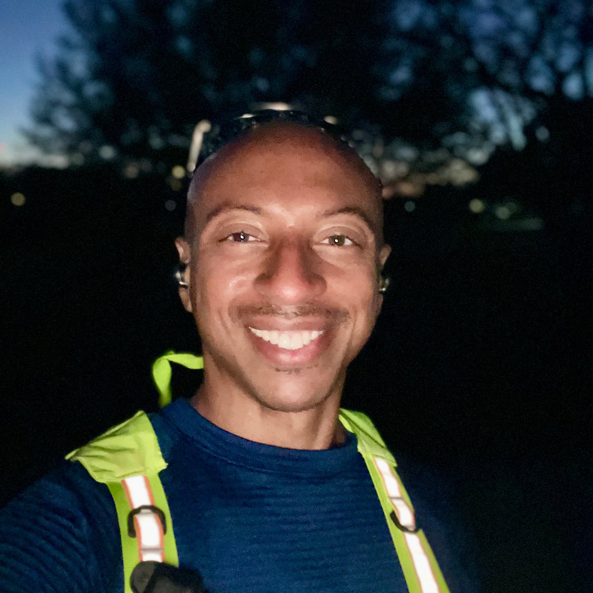 ryanandrealty's tweet photo. Nothing like a night run! 🏃🏾 I'm not a "runner", but night runs can be a great way to unwind from the grind and mentally reset before tomorrow's hustle! 
#nightrun #unwindfromthegrind #unwind #hustle #grind #reset #owntheroad https://t.co/n3GpDM7O1r