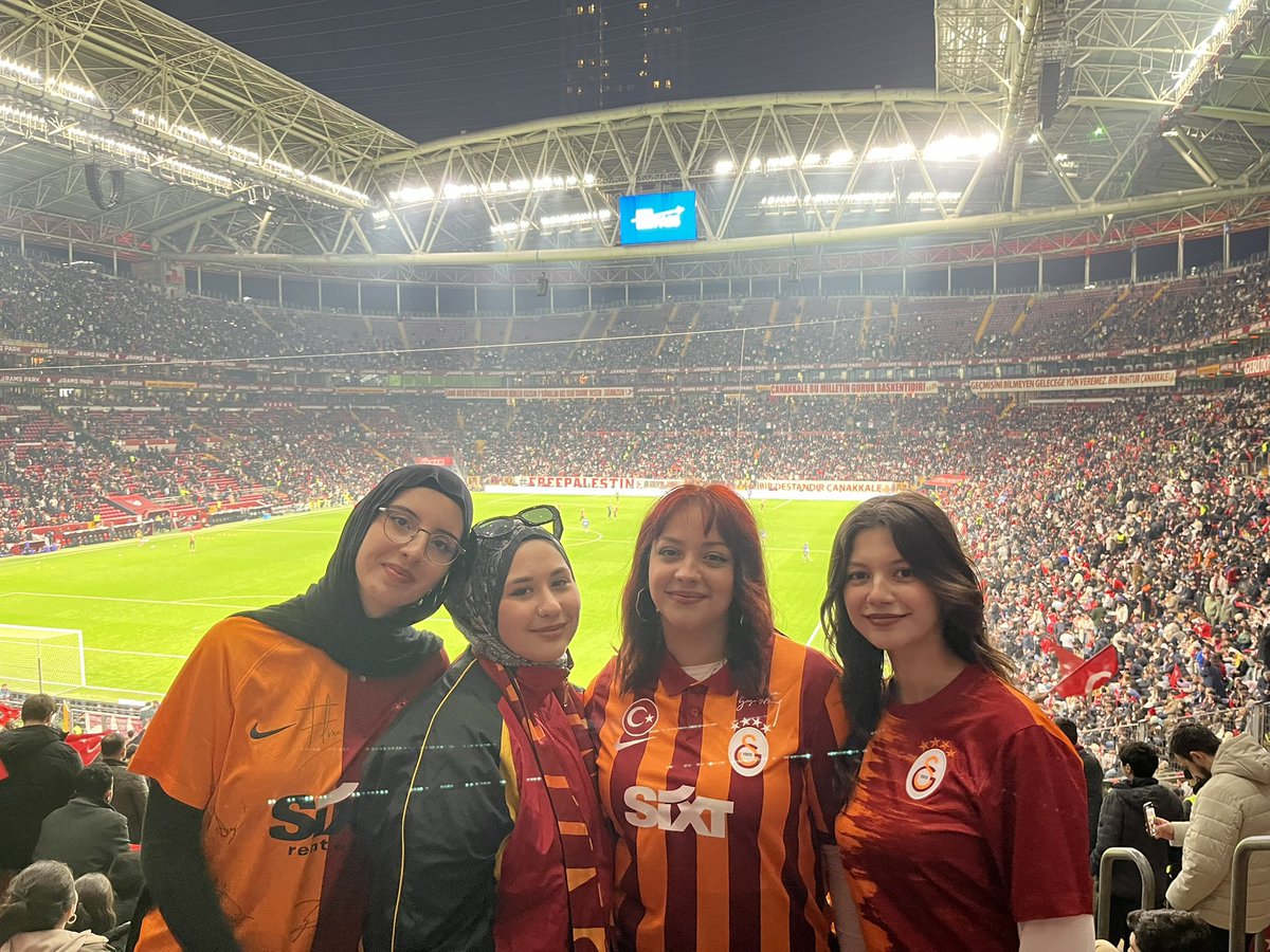 yrndrl's tweet photo. ilk milli maç dump🇹🇷❤️ https://t.co/zOXOffSV1a
