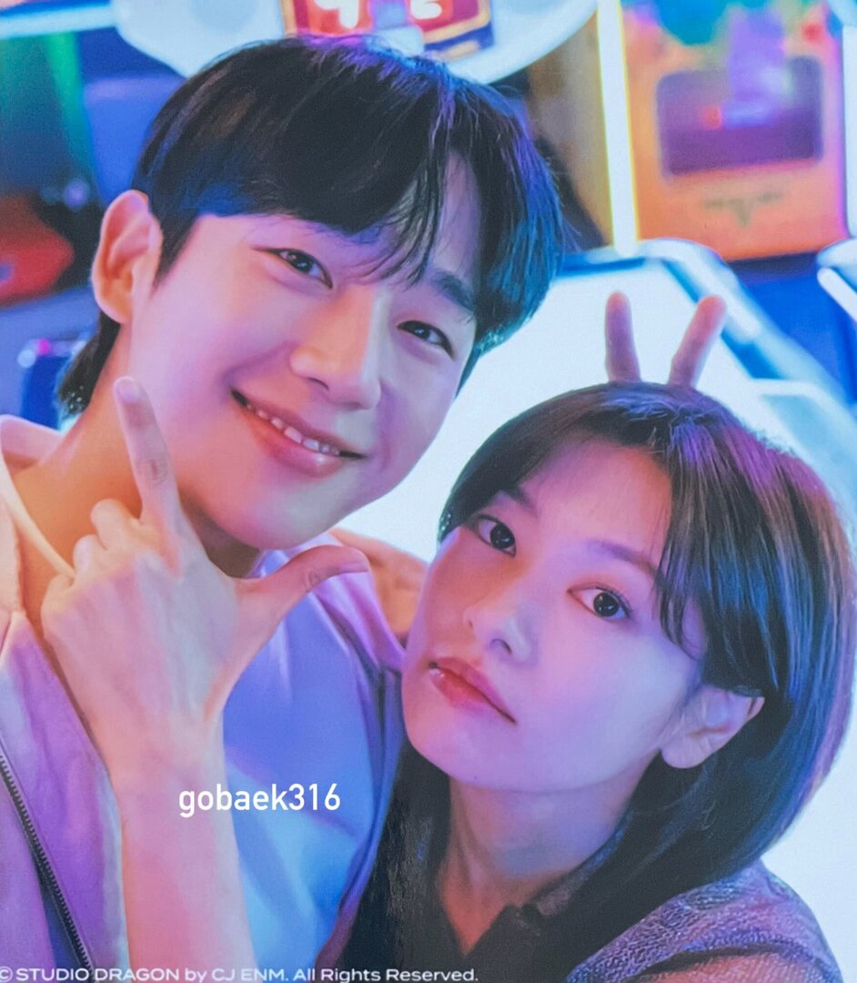 kdrama_menfess's tweet photo. unseen pic of seungryu couple 🥹

siapa yg kangen •kdm• love next door? ☝🏻
cr. gobaek316 https://t.co/cqkpQeP52d