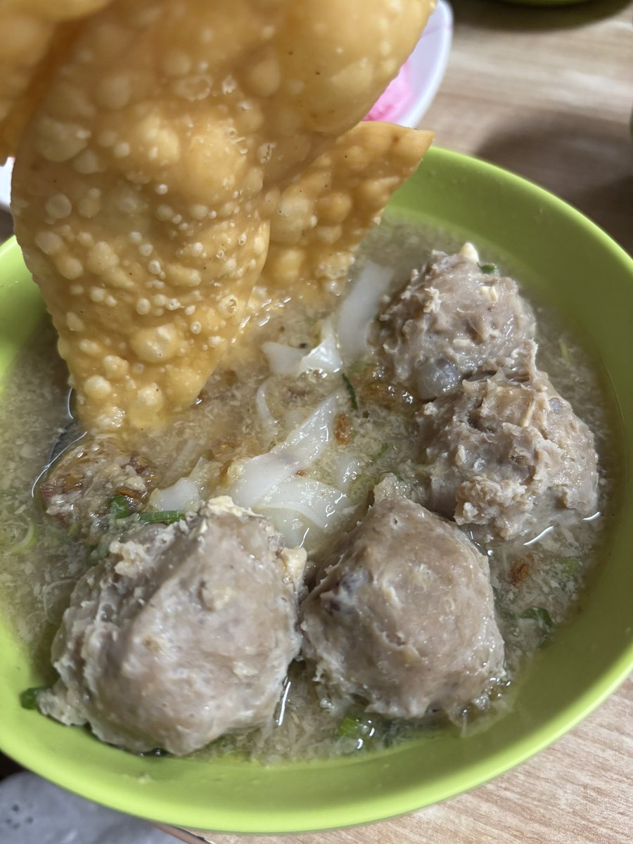 Cheesyberry11's tweet photo. samrat seenak itu, worth the price 👌🏻
sumsum di es pisang ijonya bisa selembut dan segurih itu. https://t.co/inALWgTQhw