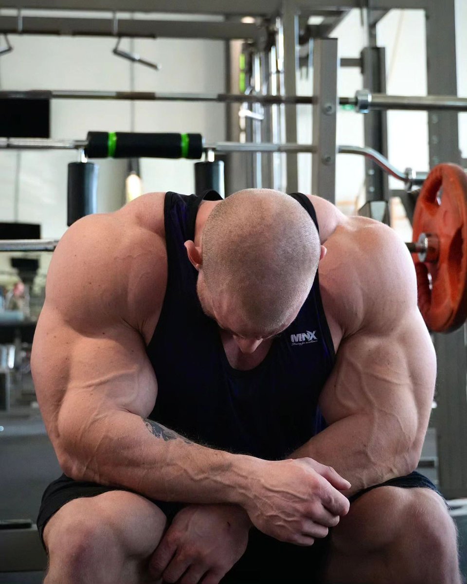 BIGOREXIA is HOT!! 🔥🔥🔥🤤🤤🤤💉💉💉💉💉💉💉💉💉💉💉💉💉💉💉💉💉💉💉💪💦💦💦💦💦💦💦💦💦💦💦💦💦💦💦🍆 #michalkrizo #bodybuilder #bodybuilding #ifbb #muscle #roids #steroids #peptides #hormones #gethuge #biggerthebetter #Gymbro