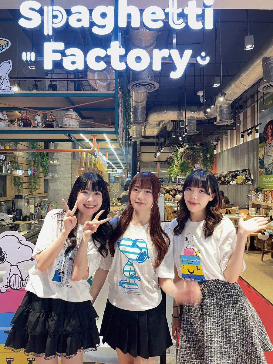kanoksaiii's tweet photo. เรารักกันดี แบ่งกันกิน ไม่ทะเลาะกันค่ะ (1 วัน) 😁 😋 🤫
#SpaghettiFactory
#PEANUTS #Snoopy #SnoopyThailand
#kanoksaiii #kemuchibiko #piehiiw https://t.co/UpShiNOrRM
