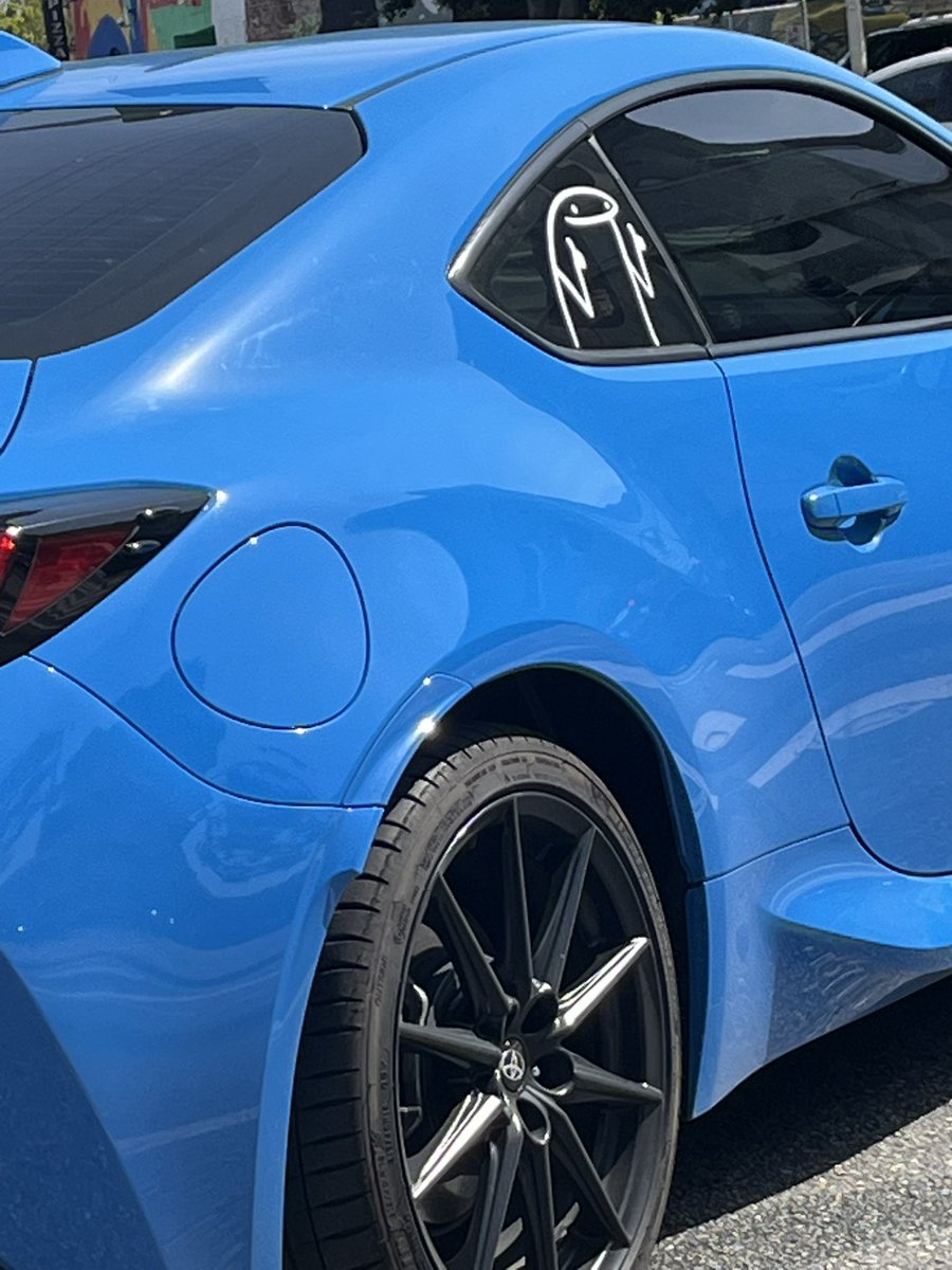 aroadroller's tweet image. Saw this today , and I know @FlorkOfCows would also like to see the new Pokemon items I got.