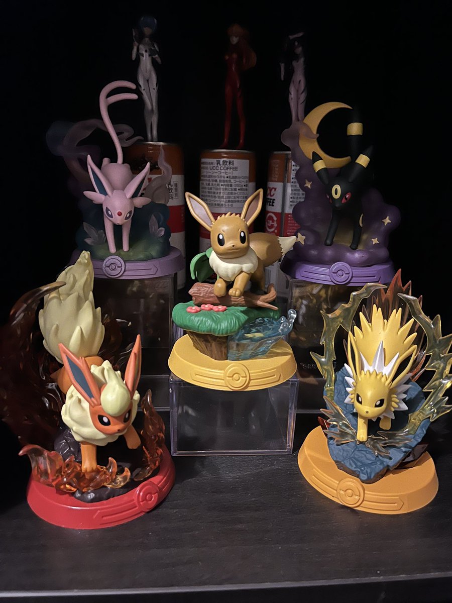 aroadroller's tweet image. Saw this today , and I know @FlorkOfCows would also like to see the new Pokemon items I got.