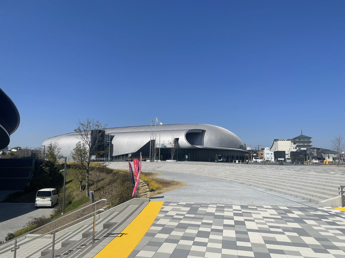 kiwami_ak69's tweet photo. 本日もTIPSTARDOMEメインエントランス前にて、出店しています。
メニューは
松坂牛牛すじカレー
A5切り落とし牛すじ煮込み丼
美河ジャンボフランク
プレミアムドラゴンロングポテト
日南レモネード(ホット アイス)
生ビール
ハイボール
レモンサワー
を販売しています。
#TIPSTARDOME
#PIST6
#千葉公園
#松坂牛牛すじカレー
#A5切り落とし牛すじ煮込み丼
#美河フランク
#日南レモン
#キッチンカー