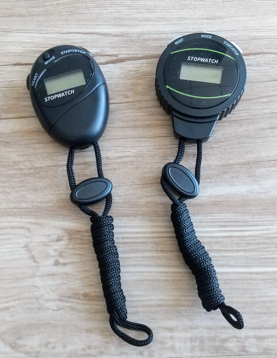 コンパクトなサイズで使いやすいストップウォッチ。 ラップ計測