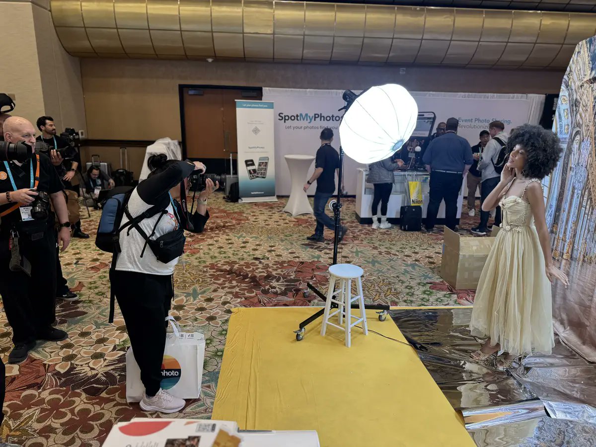 Kate Backdrop tweet media