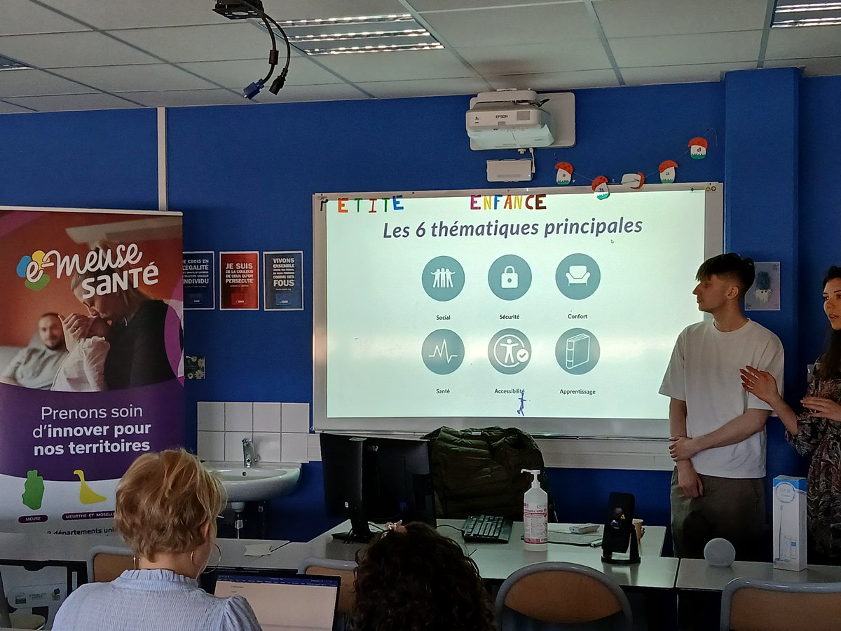 Les 1ères ASSP de <a href="/edmebouchardon/">Lycée Edme Bouchardon</a>  ont découvert avec e-Meuse Santé, Ideas Lab &amp; le CD52 des objets connectés (robot FALC, mallette de téléconsultation, verre connecté…) facilitant le maintien à domicile des personnes en perte d’autonomie. #SantéConnectée #Autonomie #Innovation