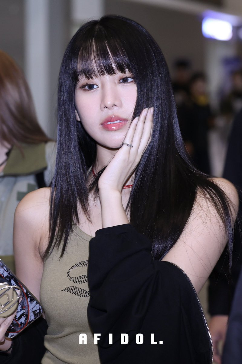 afidol_'s tweet photo. 250321 ICN출국

나띠

#KISSOFLIFE #키스오브라이프 #나띠 #NATTY #นัตตี้ #ナッティ https://t.co/OIhsDDjSR8