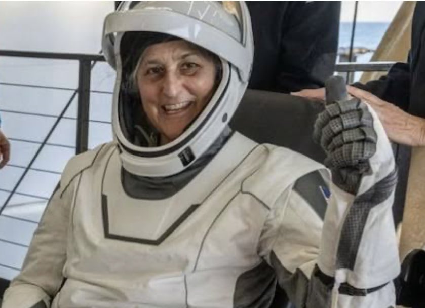 Welcome back, Sunita Williams!
Daughter of the Earth, 
voyager of the stars — 
Your journey lights the path for every dreamer back home.
India salutes your spirit, the world celebrates your return. We’re so so proud <a href="/AROHFoundation/">AROH Foundation</a> 
#SunitaWilliams #PrideOfIndia #SpaceOdyssey