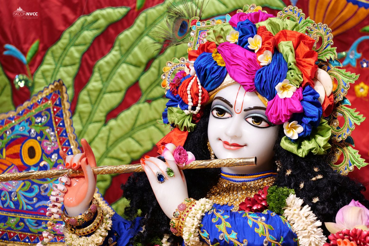 ISKCONPune's tweet photo. 🙏🏽Today's Darshan 📿 🗓21-03-2025🙏
🌷Sri Sri Radhavrindavanchandra🌷
🚩@ISKCONNVCCPune🚩
.
.
#ISKCONNVCC #ISKCONPune #ISKCONNVCCPune #ISKCON
 #21stmarch #21stmarch2025 #Friday #Harinaamsankirtan
#Radheradhe #Sankirtan #Kirtan #Vrindavan #Mayapur #Prabhupada
#GovardhanEcoVillage https://t.co/f6i2JFop3A
